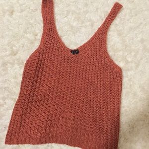 Cropped knitted top
